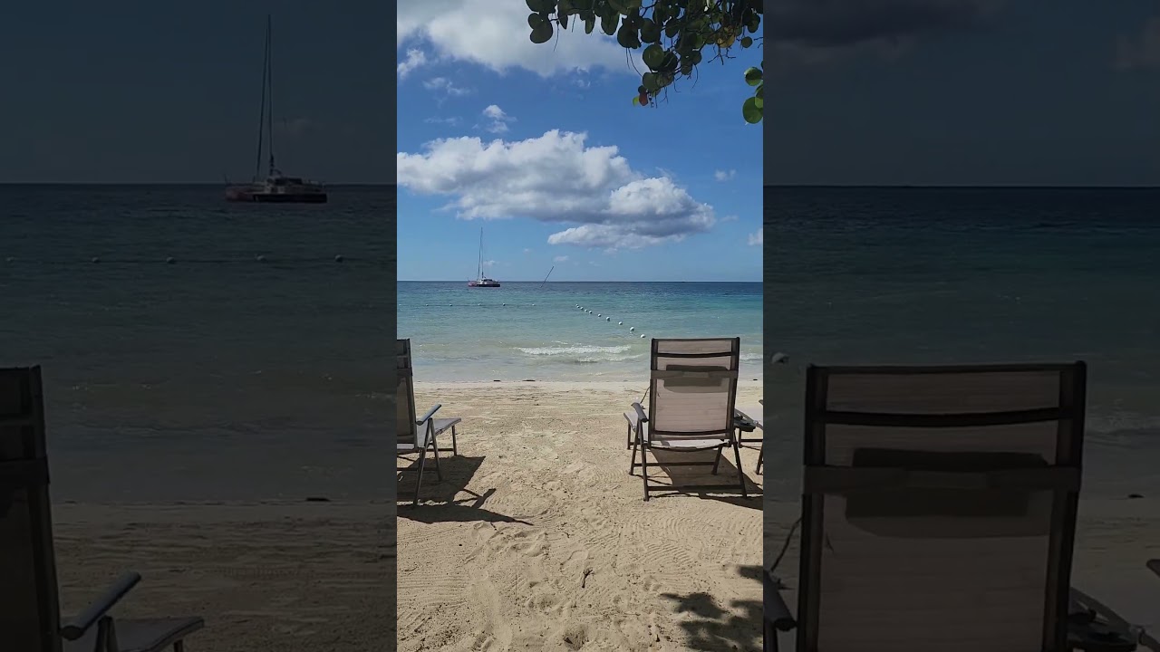 📍Jamwest Beach, Negril 🇯🇲