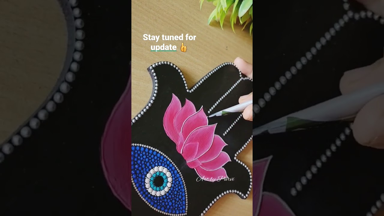 Hamsa hand with evil eye and lotus 💗        Full painting is coming soon🤗