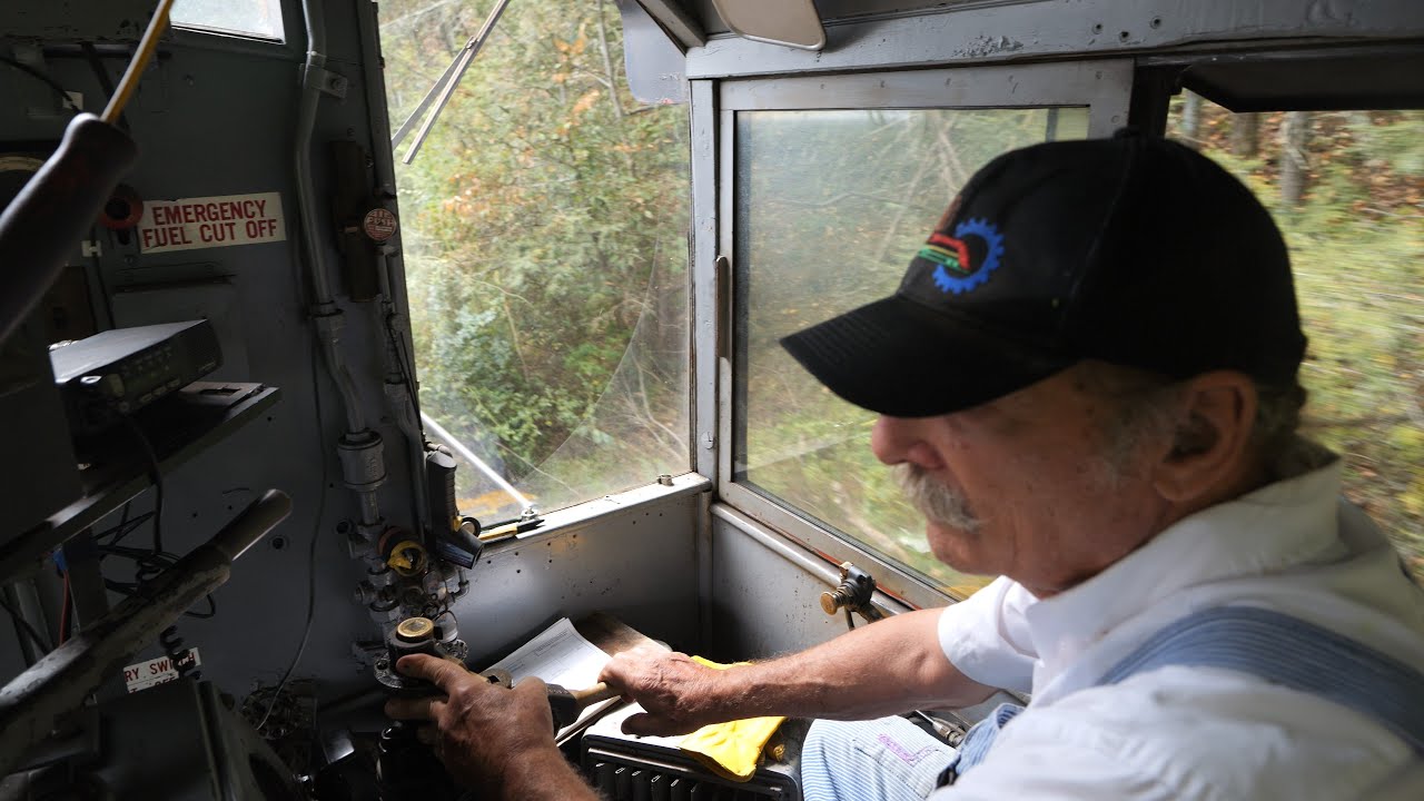 WHAT DOES A TRAIN ENGINEER DO? A CAB RIDE ON THE CATSKILL MOUNTAIN RAILROAD
