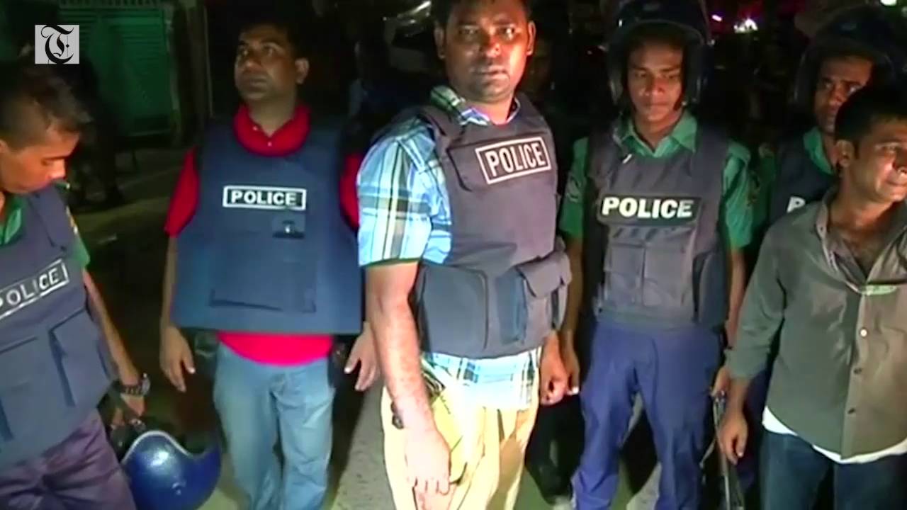 Bangladesh: Police kill man who 'trained' Dhaka cafe attackers