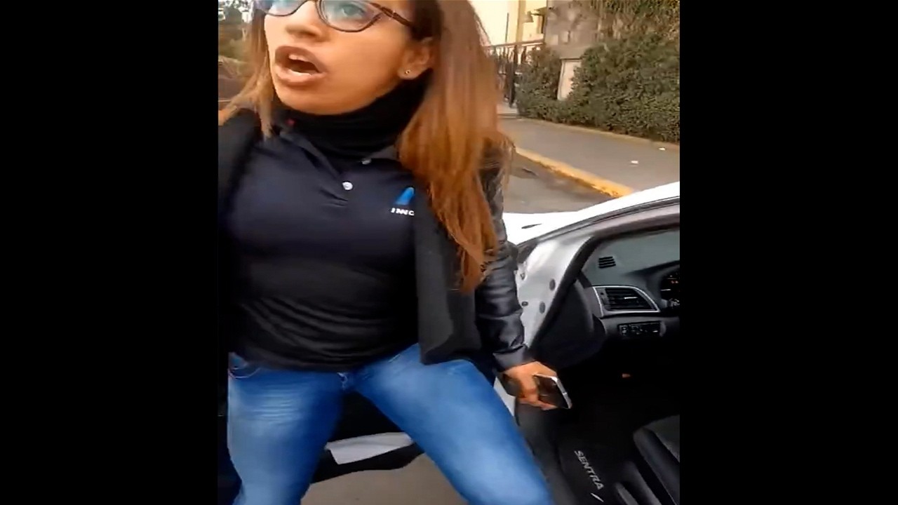 No Dejan De Salir Videos De
