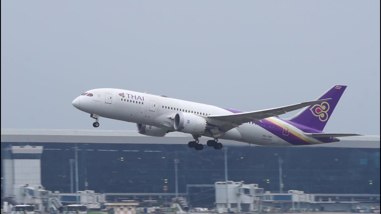 Planespotting Busy Airside JAKARTA Soekarno Hatta International Airport CGK/WIII