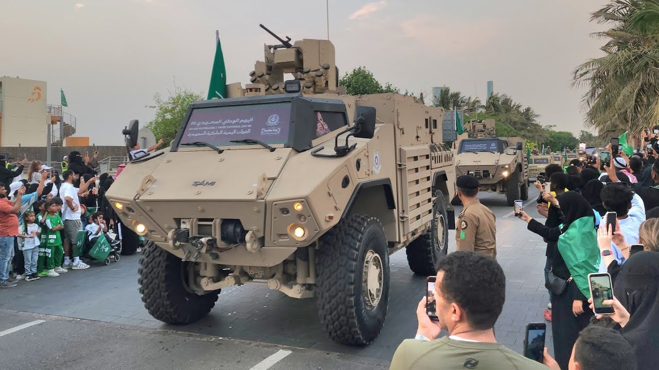 من إحتفال اليوم الوطني السعودي 95 | عروض قوات البحرية في جدة 