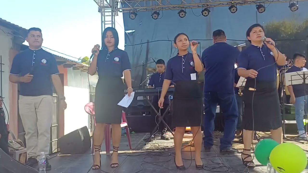 Ministerio Católico Obreros de Cristo, Mix Remolineando y Granito de Mostaza. 
