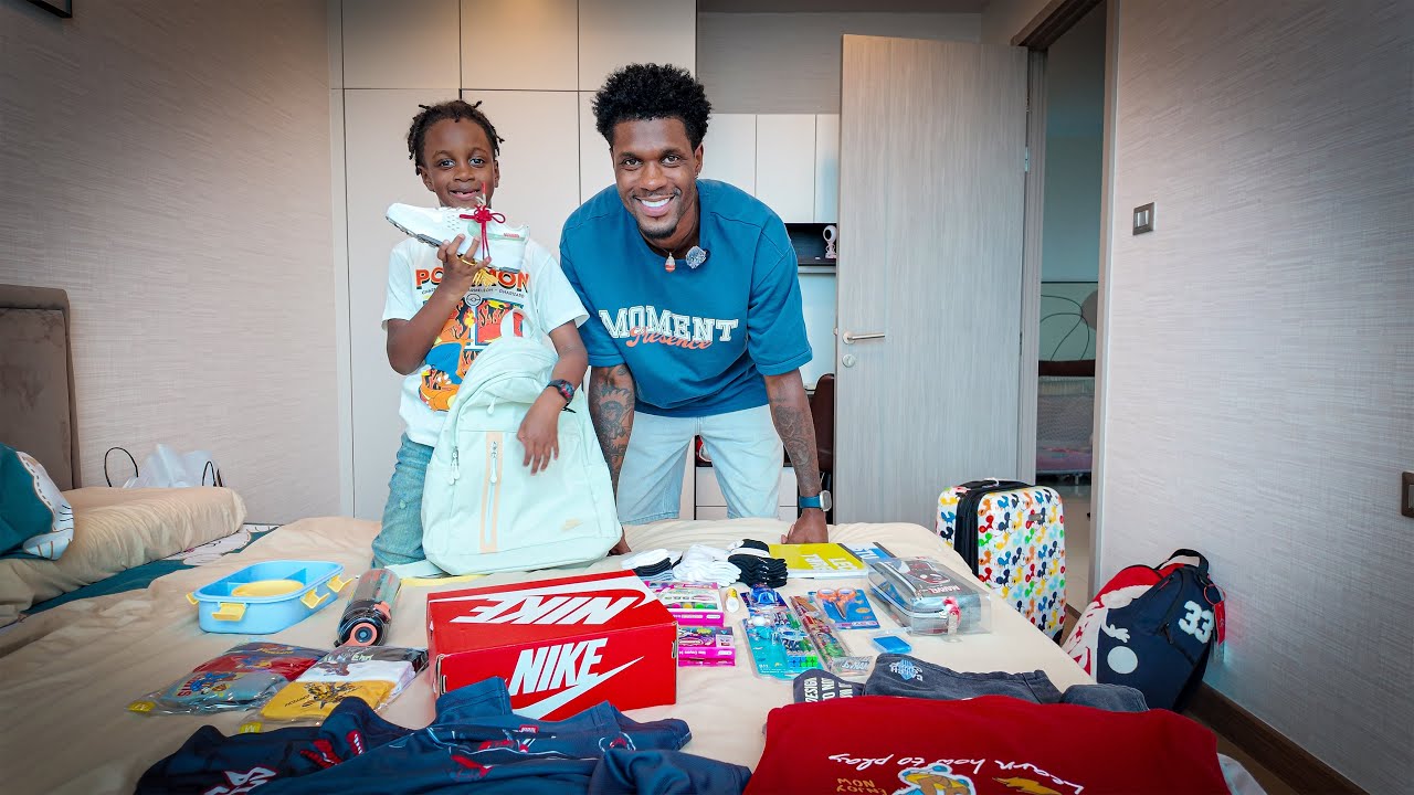 Back To School Shopping In Thailand With My Son ✏️🎒😭