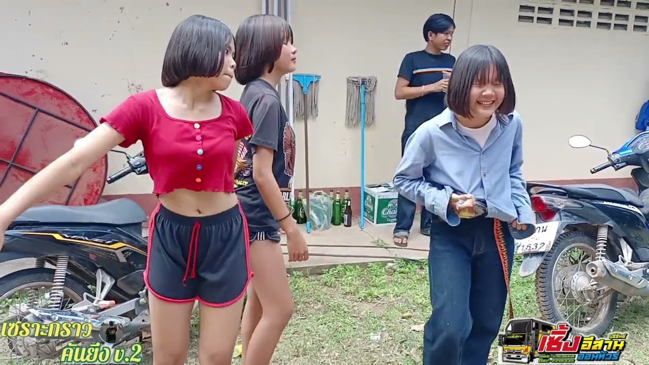 3สาวน้อยเต้นรถแห่ ที่ตามหากันในติ๊กต๊อก
