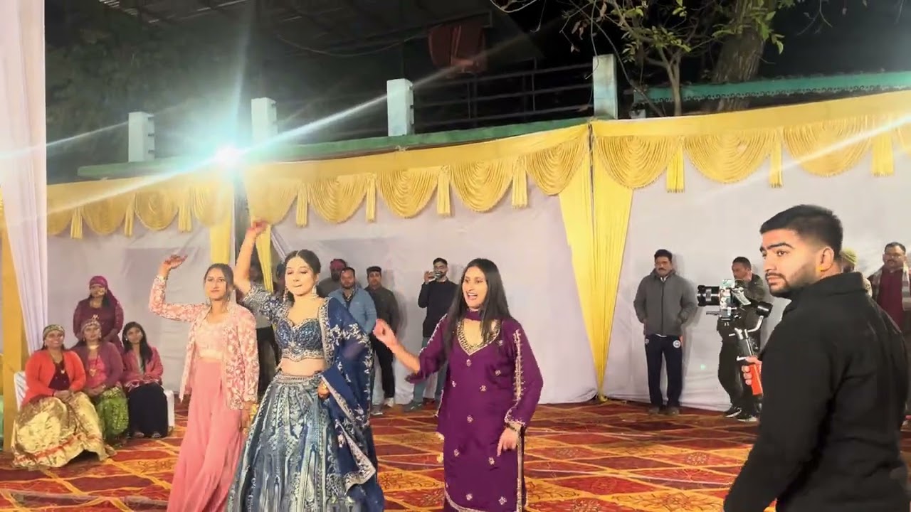 #mehndi #mehndiday #mehndidance #mehndivibes #wedding #pahadiculture #explorepage ..