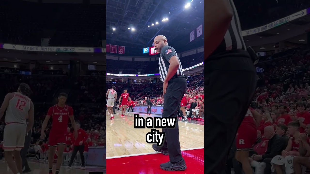 This College Referee Has Been Going Viral