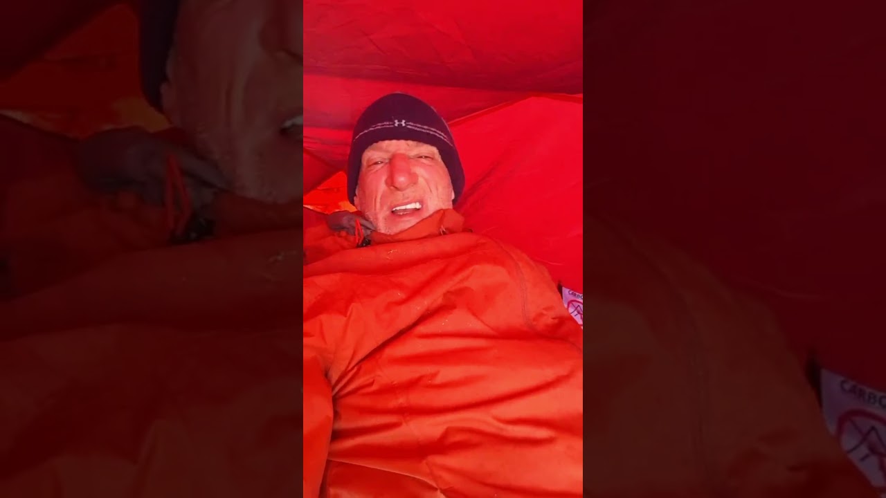 Windy Wet Wìld Camp Roos Tor Berghaus Cheviot