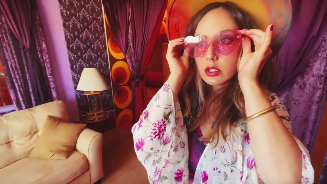 Krysta Youngs - MENTAL BREAKDOWN (Official Music Video)