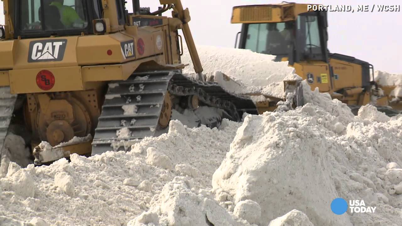Snow pile at Maine airport almost at FAA height limit