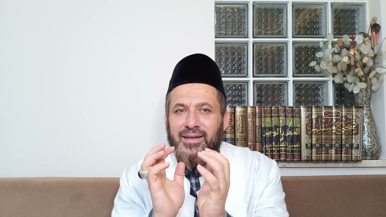 السيادة للمصطفى عليه الصلاة والسلام في الصلاة وخارجها