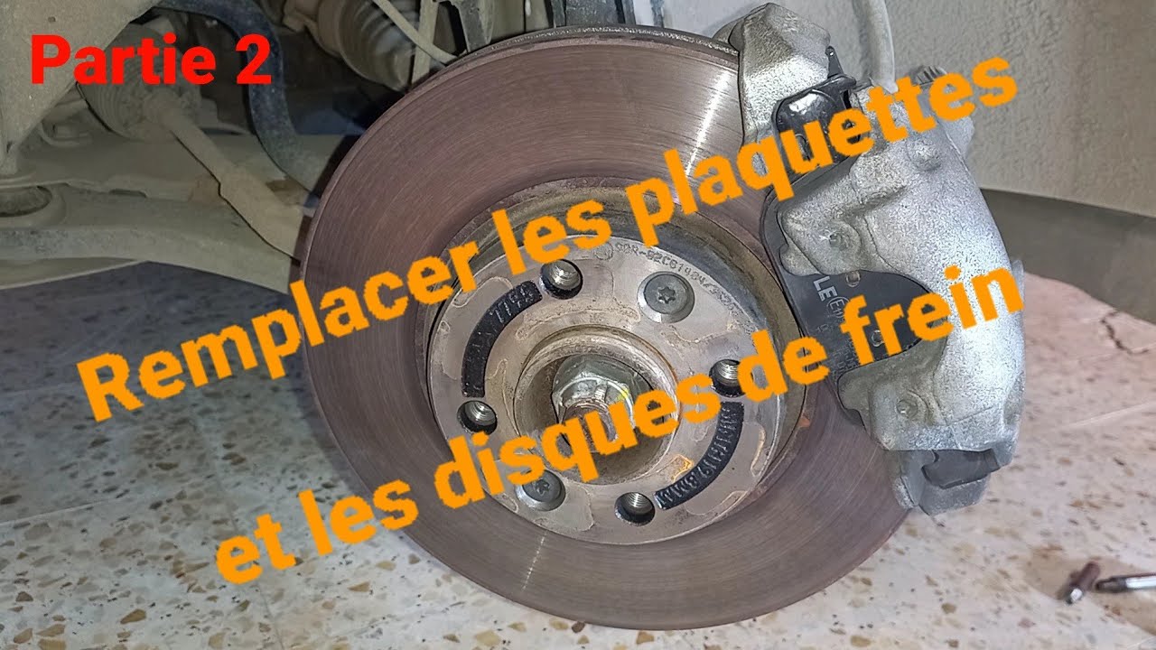 Remplacer les plaquettes et les disques de frein de la CLIO 4 Partie 2