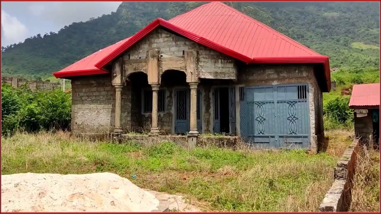Urgent : Maison inachevée à vendre à Gombonya / Coyah 🇬🇳