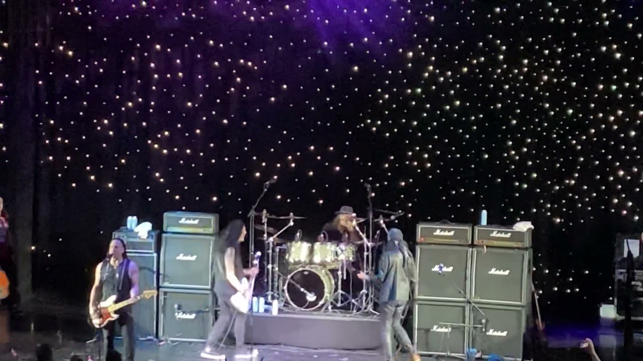 Bruce Kulick, Eric Singer, Todd Kerns, Zach Throne - Domino KISS Kruise X