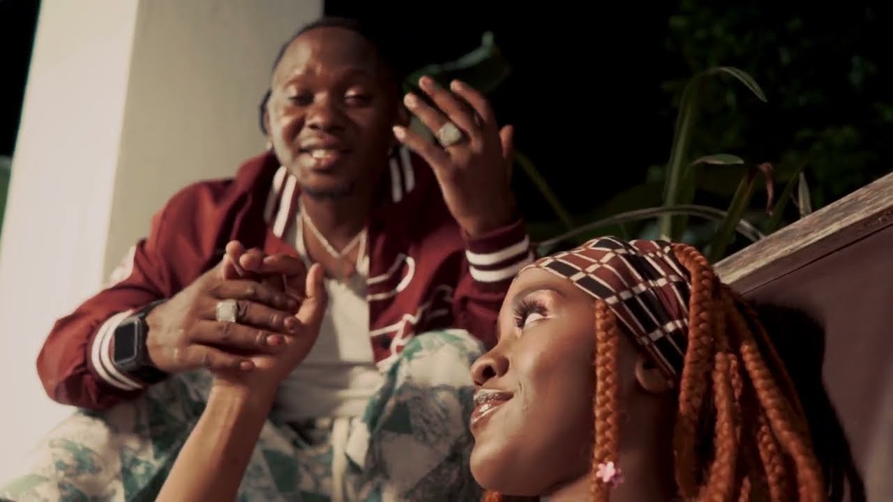 Dusso Kiss me {Official Video}