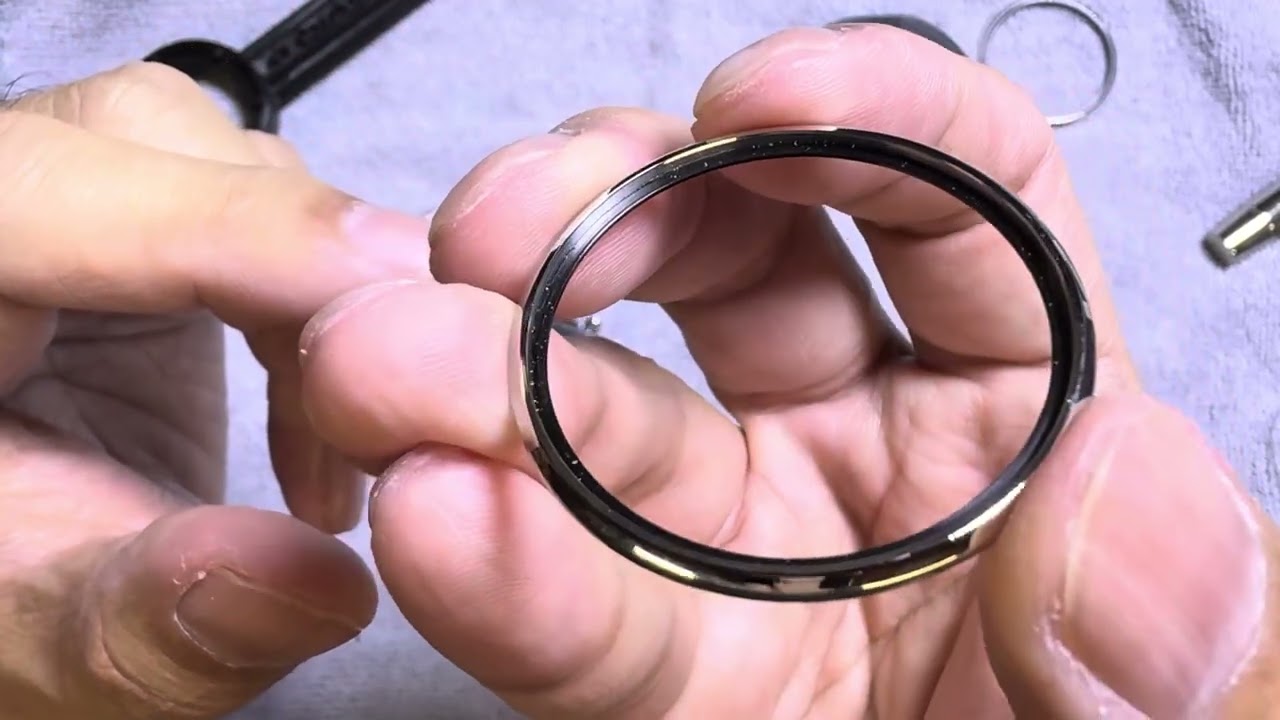 Spiralwinder Bezel Installation Tutorial for Omega Speedmaster Professional (Moonwatch)