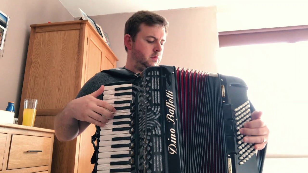 The Marino Waltz - Irish Waltz on Piano Accordion