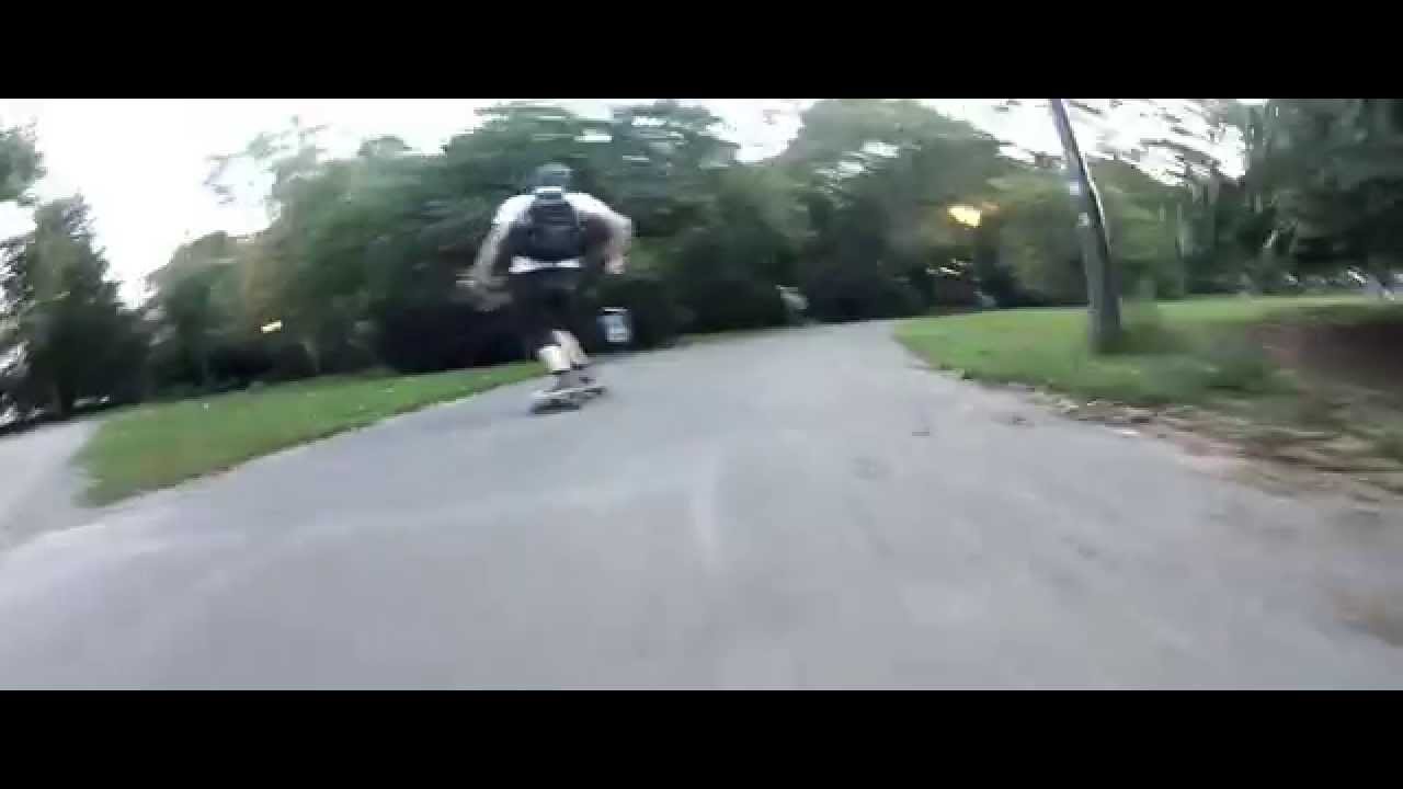 Longboarding in Volkspark am Weinbergsweg, Berlin