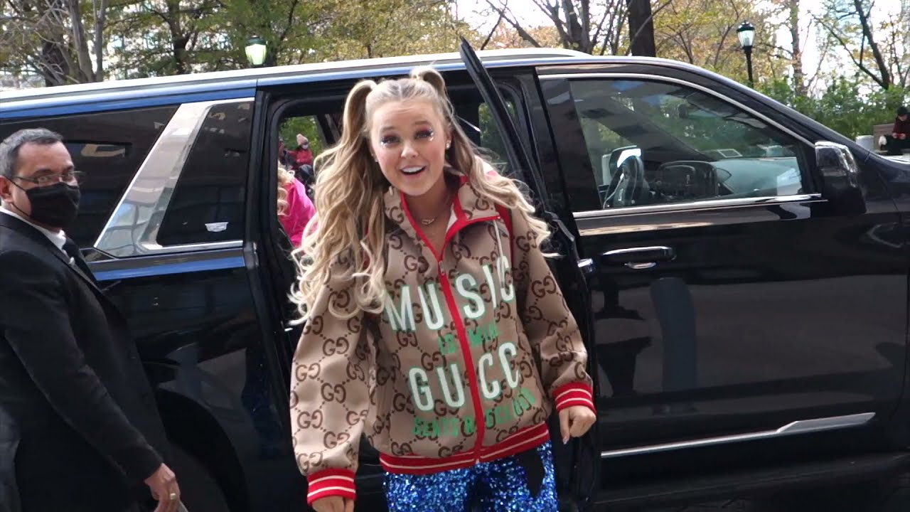 Jojo Siwa says she's going to go home and sleep after DWTS 2nd placer! #jojosiwa #dwts #glbtq