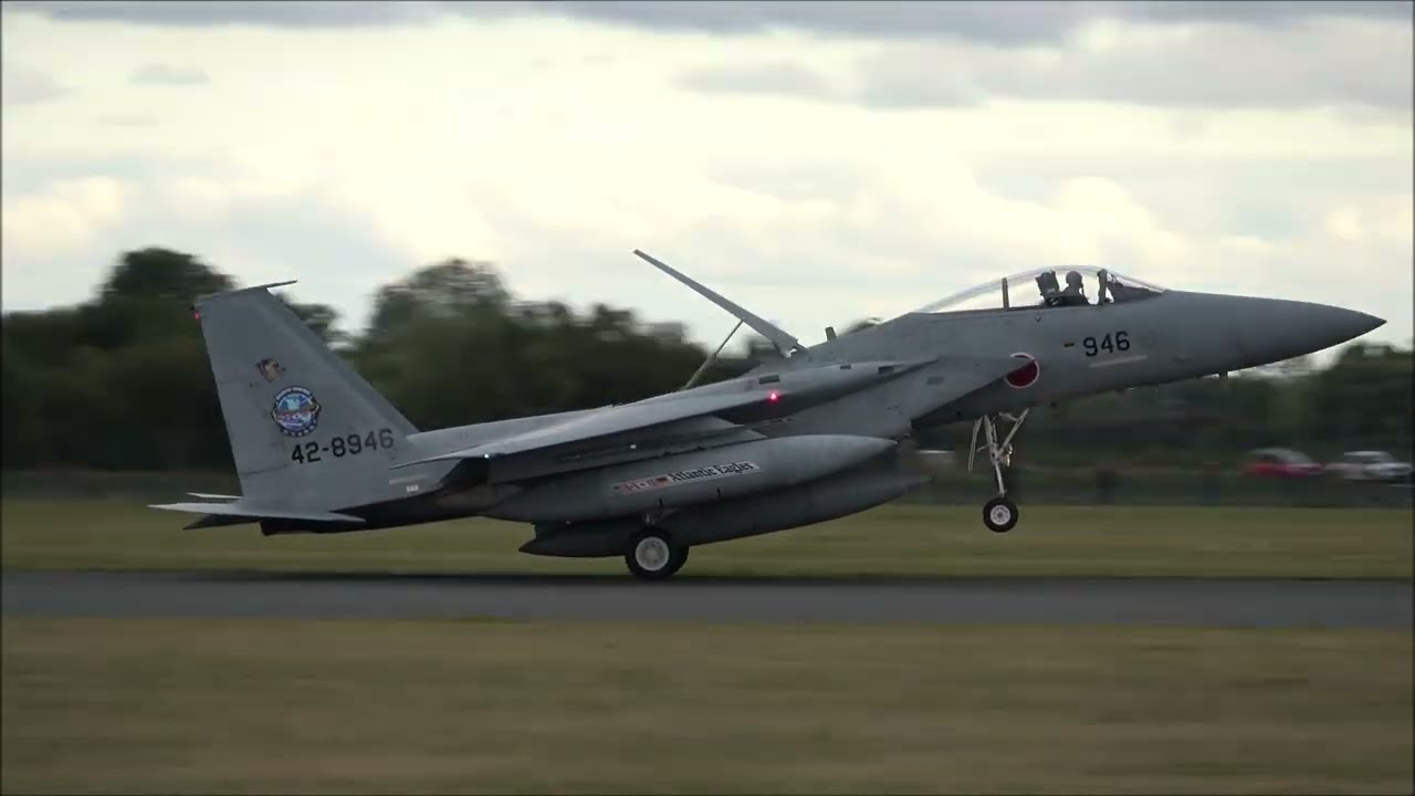 FIRST TIME EVER A JAPANESE FIGHTER JETS LANDS ON UK SOIL. 2x Mitsubishi F-15s at RAF Coningsby.