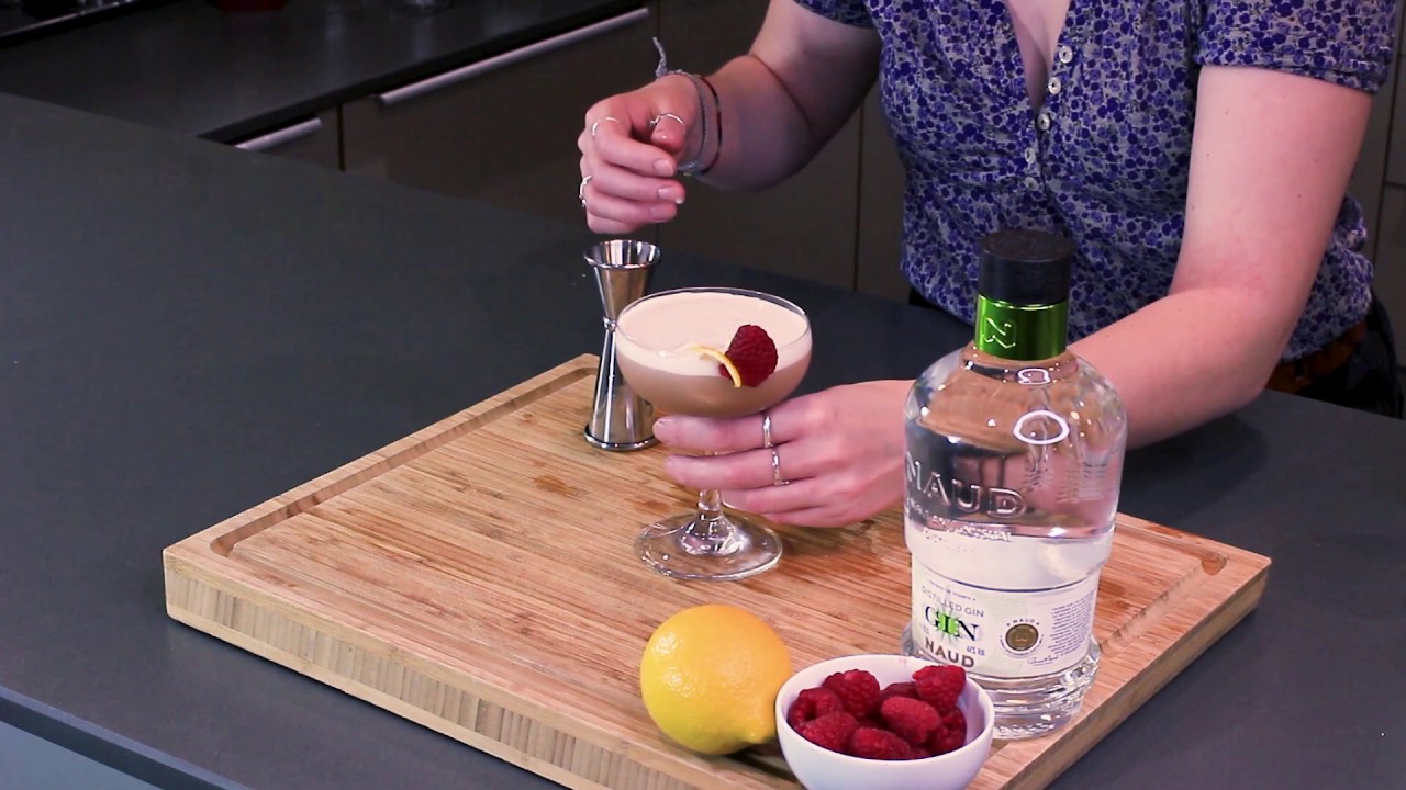 How To Make Clover Club Gin Cocktail | Craft Gin Club