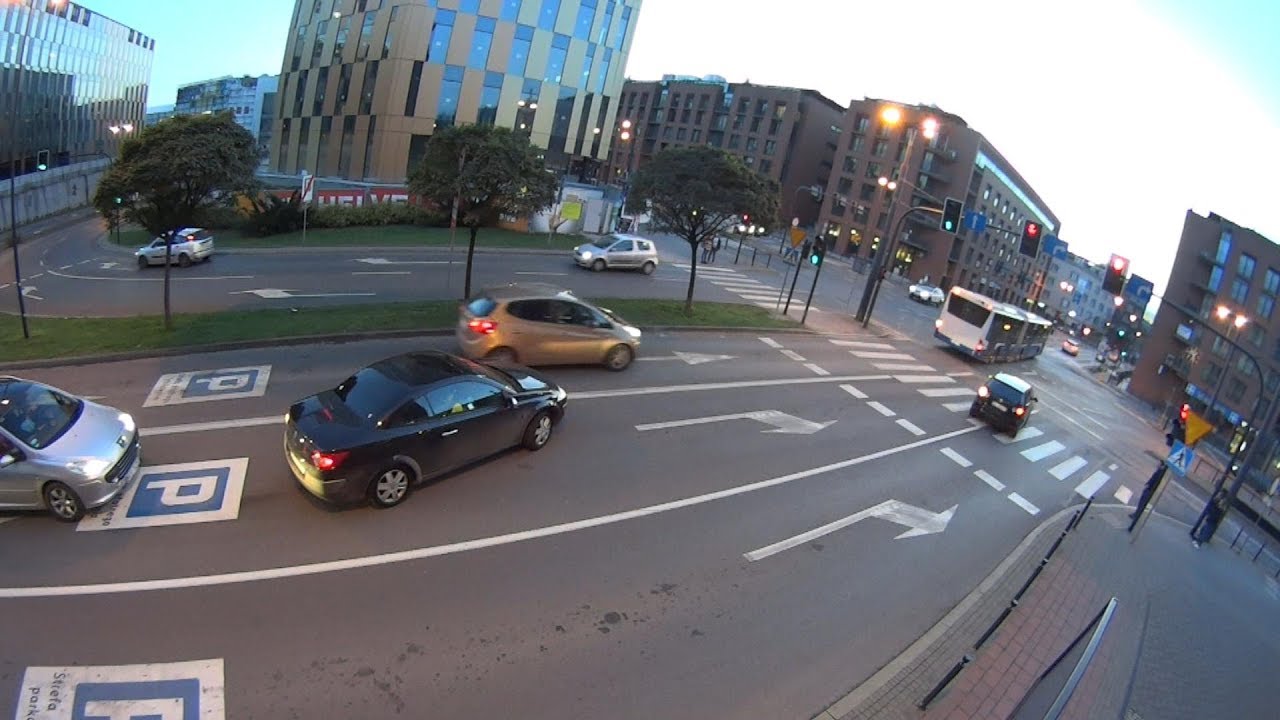 Jedź bezpiecznie odc. 671 (wyjazd z tunelu na ul. Pawią w Krakowie)