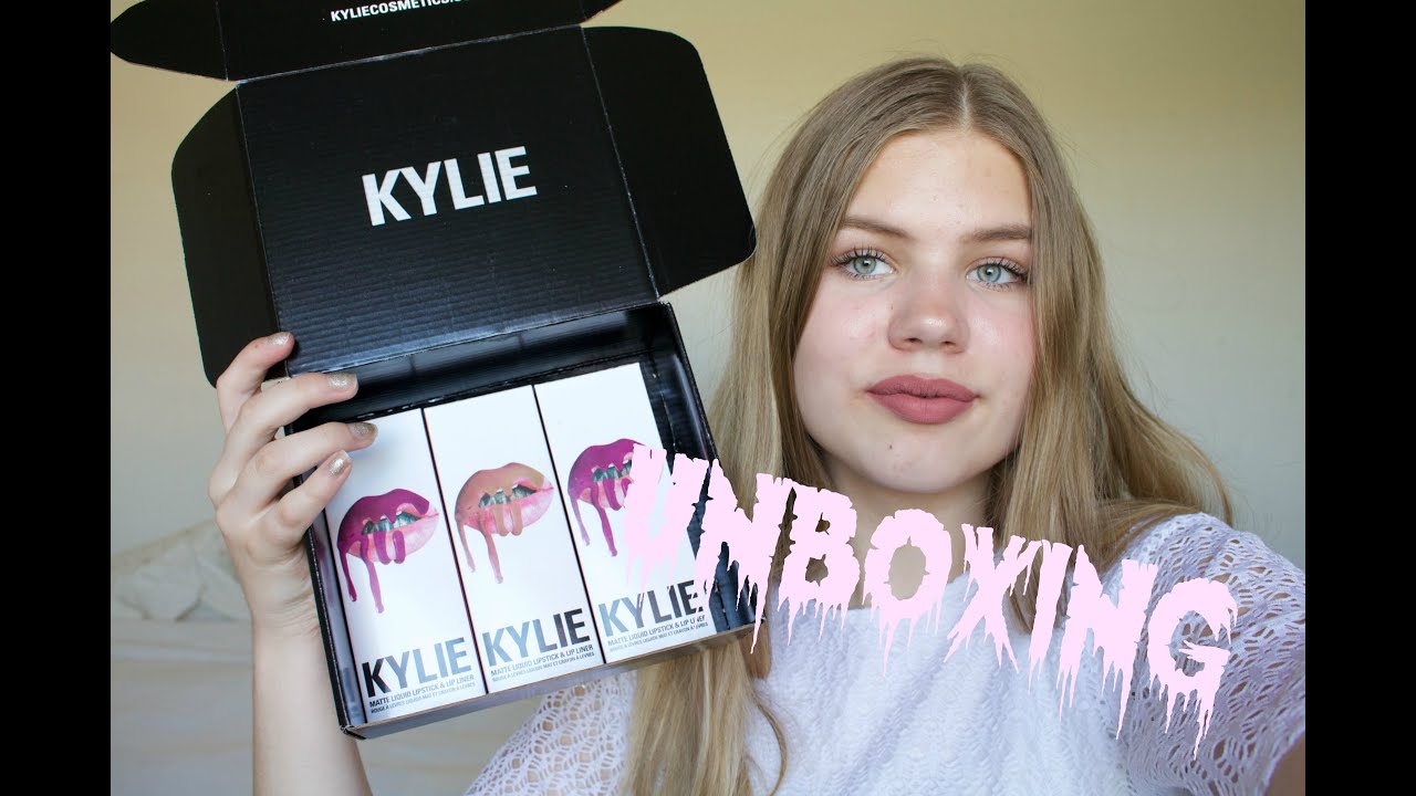 KYLIE LIP KIT UNBOXING