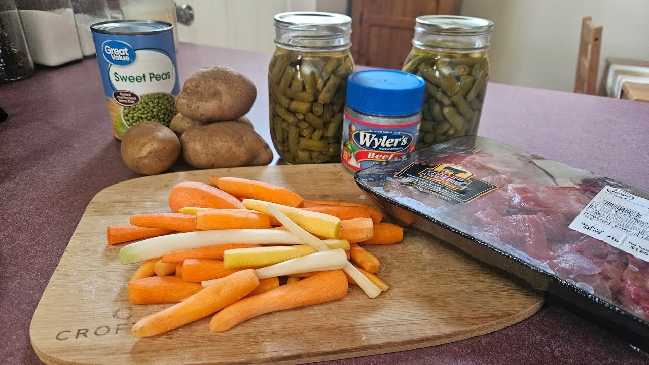 Old-Fashioned Vegetable Soup 🍲