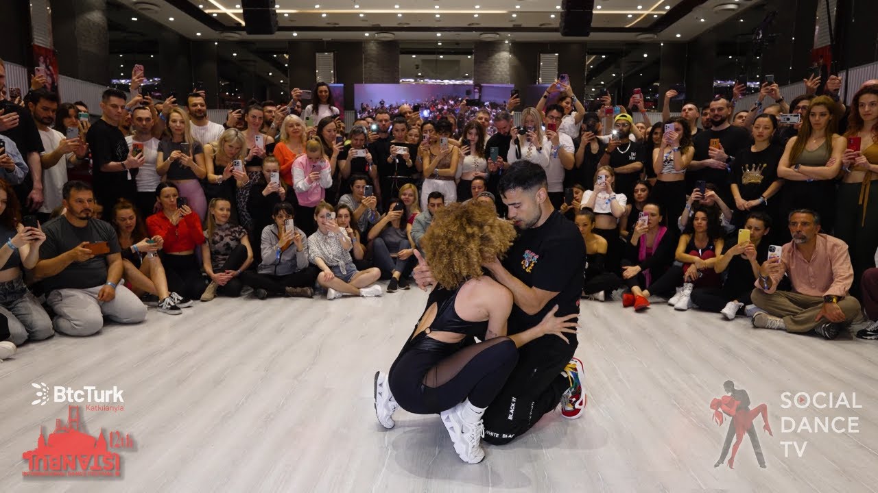 𝔘𝔫𝔡𝔢𝔯 𝔗𝔥𝔢 ℑ𝔫𝔣𝔩𝔲𝔢𝔫𝔠𝔢🎬🍿🎞️🕌/ᗩᗷᗪEᒪ Y ᒪETY ᗷᗩᑕᕼᗩTᗩ ᖴᒪOᗯ