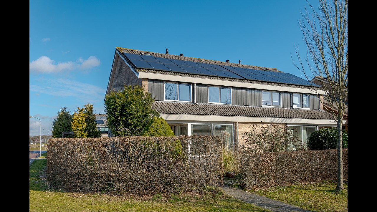 Borger, Standvoetbeker 20