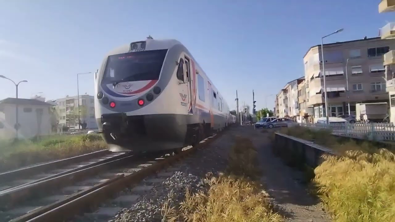 tcdd Selçuk part 242 Isparta/izmir treni MT 15419=İYİ BAYRAMLAR MT 15411 ve süper kornalar