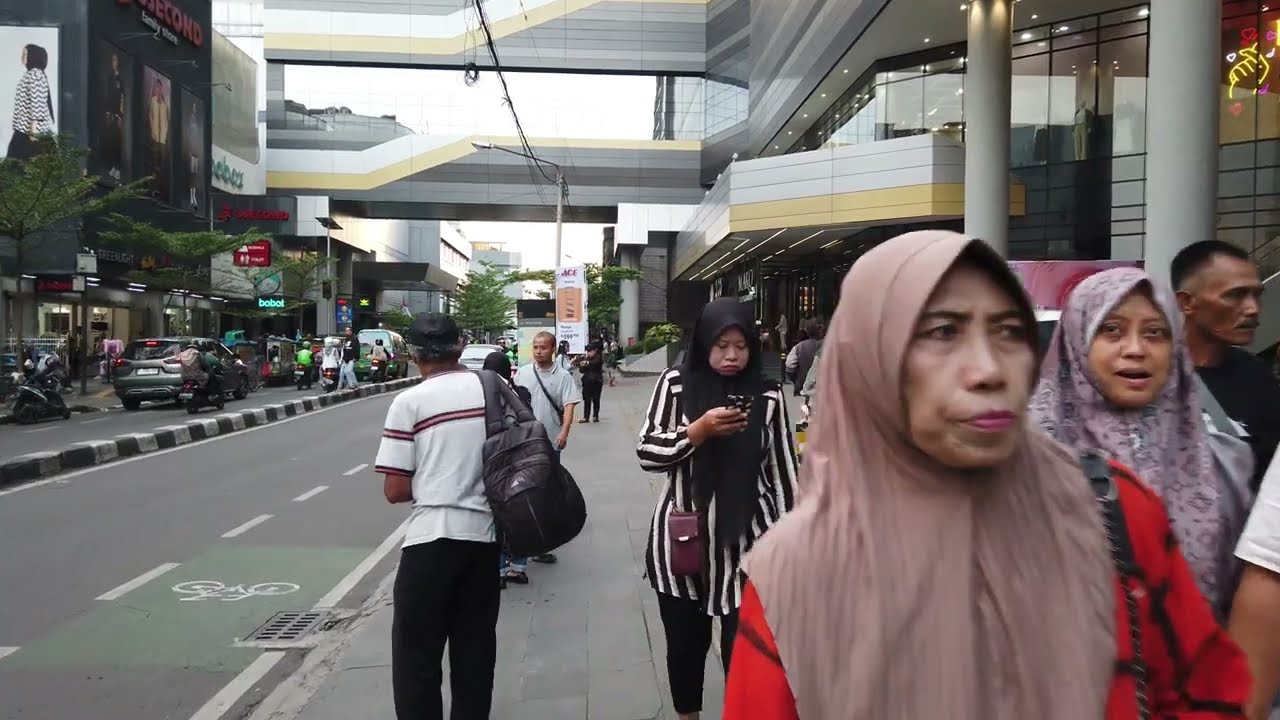 Alun-Alun Bandung dan Kings Mall Bandung | Indonesia