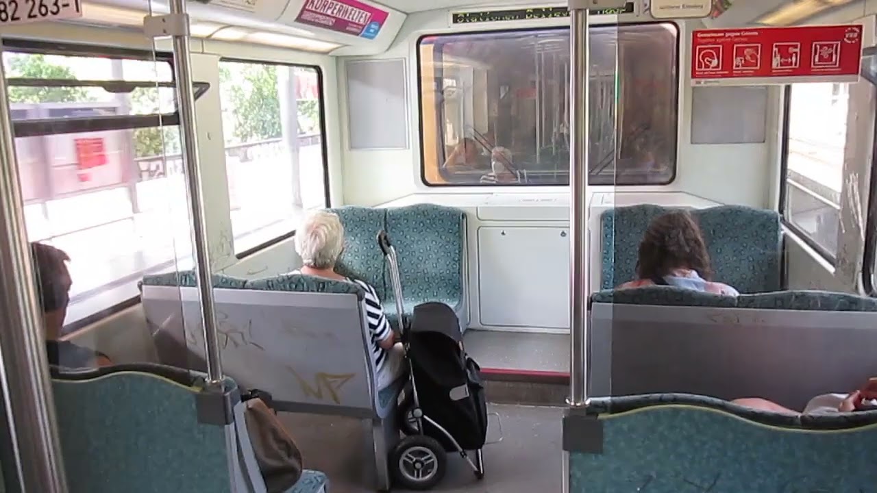 Innenraum S-Bahn Berlin, S9 (ET 481)