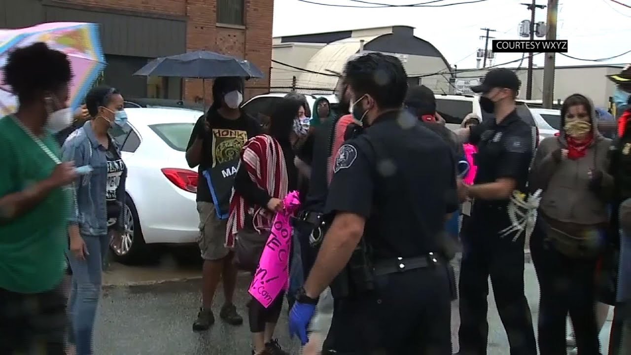 Protests over in-school classes in Detroit