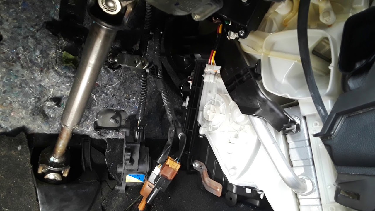 How to remove and replace blower motor and resistor  Nissan Rogue