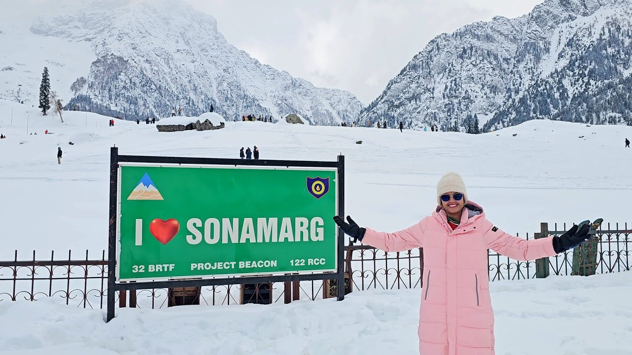 Sonmarg Kashmir in Winter | Thajiwas Glacier Snow View | Sonmarg Tourist places 