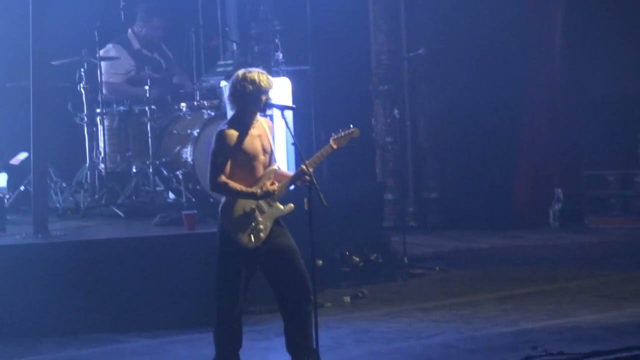 Get Off My Phone - The Driver Era LIVE in Chicago - Obsession Tour - March 14, 2025