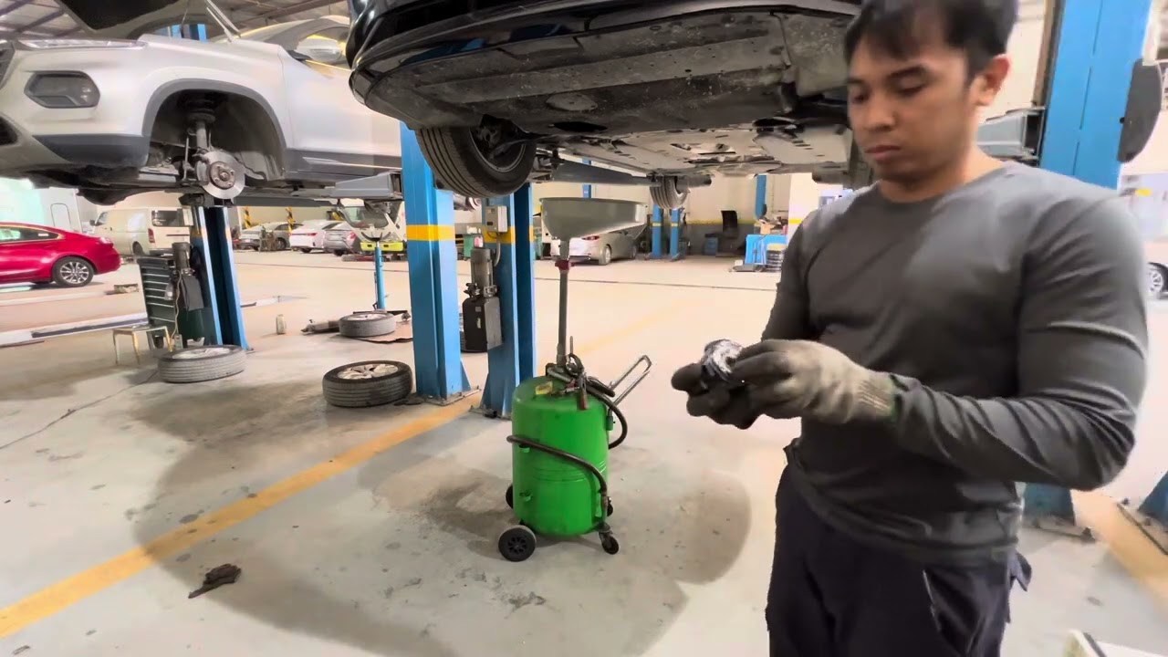 Learn How To Change The Oil For 5 Minutes