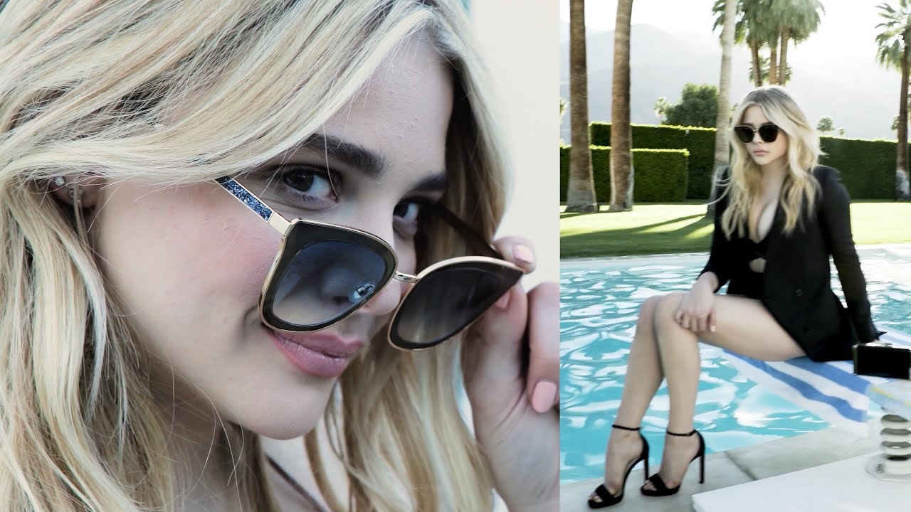 Chloë Grace Moretz Fancy Legs Show