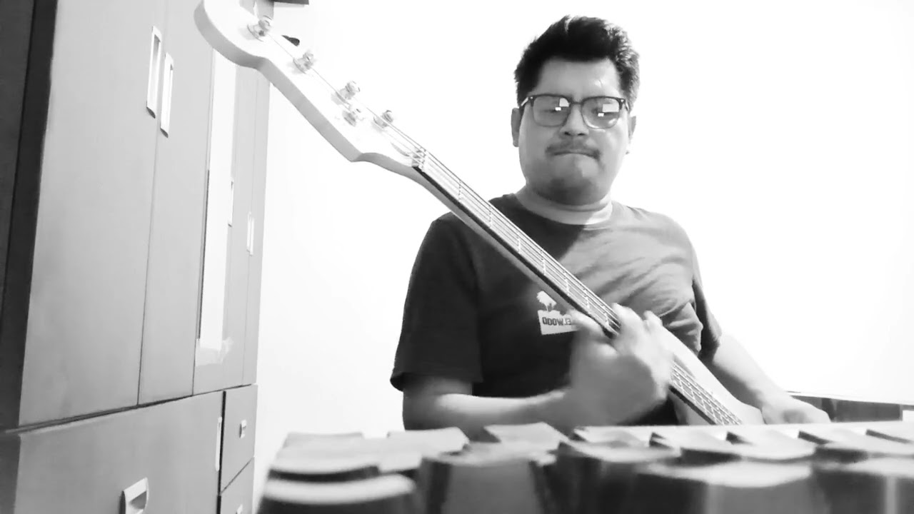 Maquina- Cuchillazo (Bass Cover)