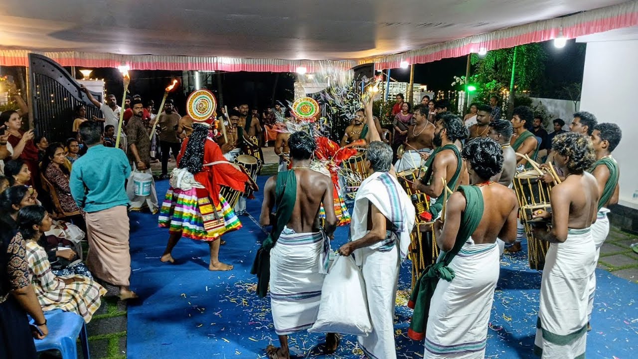 ഗരുഡൻ തൂക്കം സന്ധ്യാനേരത്തെ ചടങ്ങുകൾ