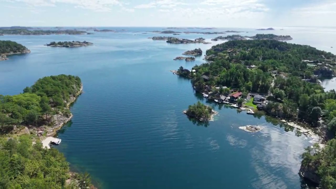 Ut på sjøen i Søgne Skjærgården .