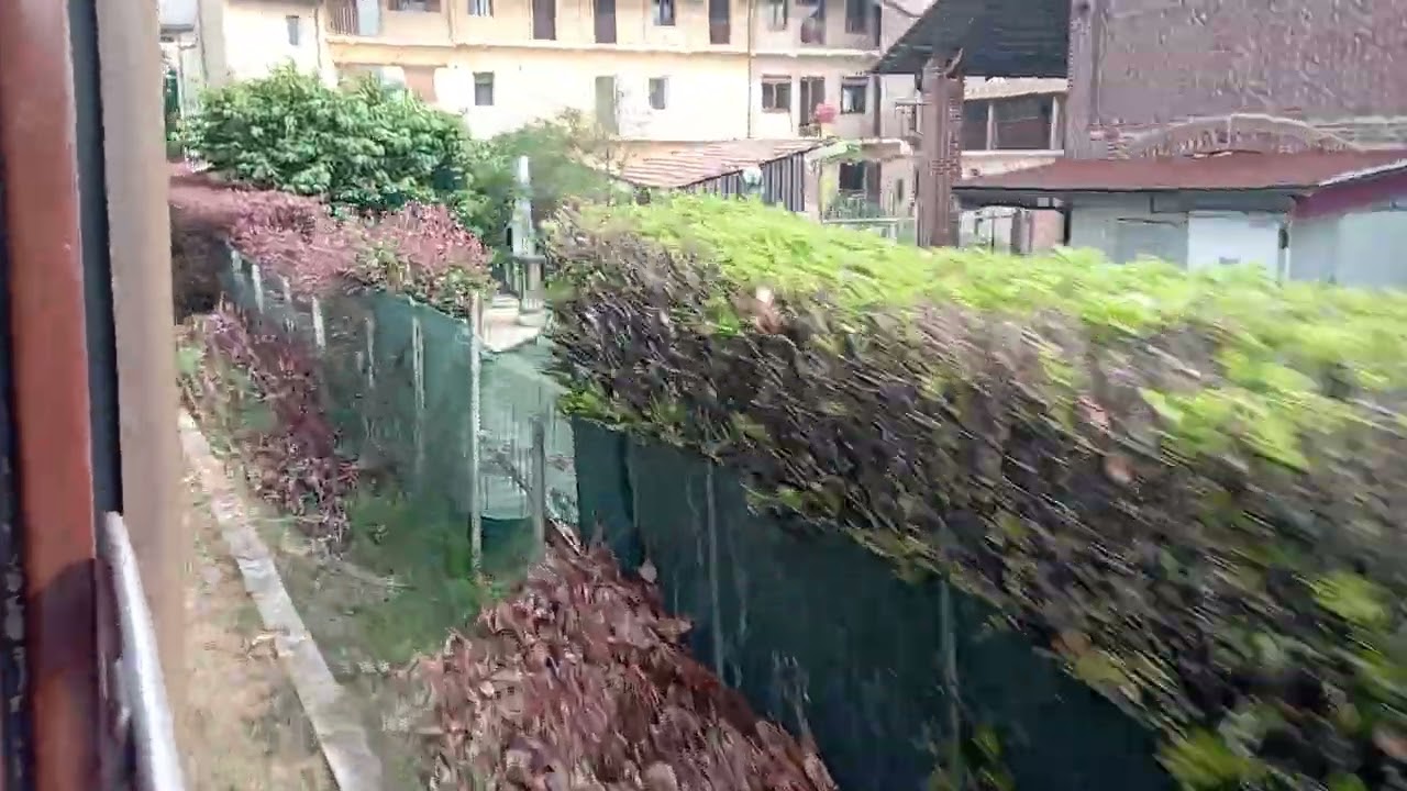 Partenza dalla stazione di Fara Novarese a bordo del treno storico