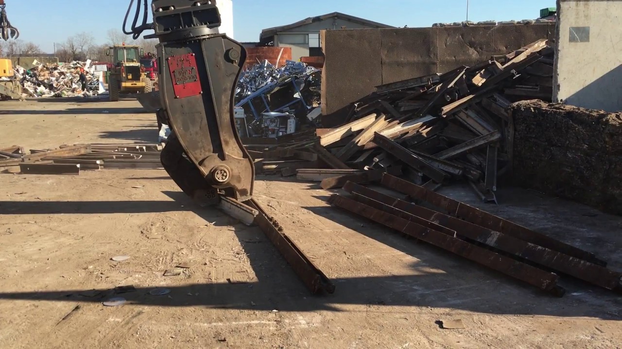 Taglio barre acciaio