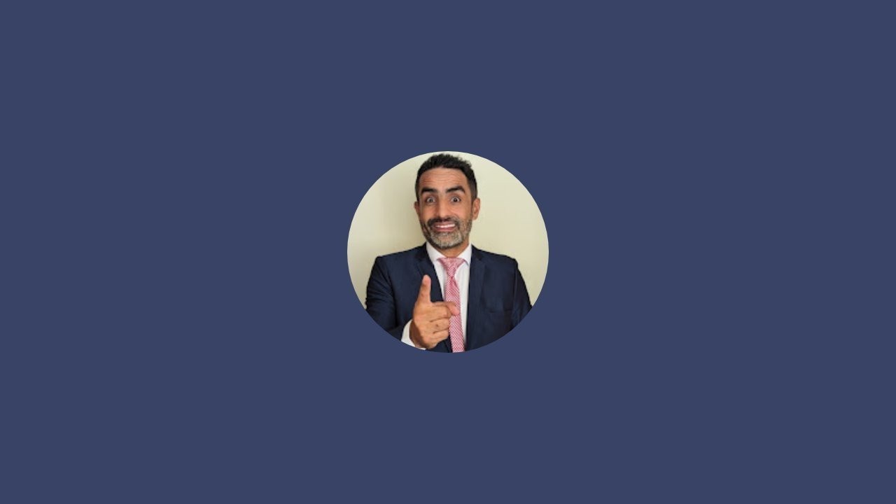 Fernando Llanos  est&aacute; en vivo