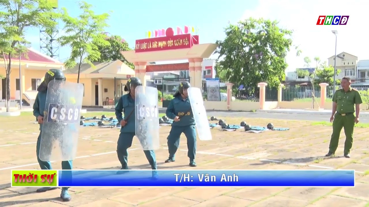 Bồi dưỡng, hướng dẫn sử dụng công cụ hỗ trợ cho cán bộ sĩ quan, quân nhân chuyên nghiệp