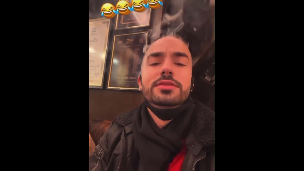 Tiagovski e Chentric a fumar erva em Amsterdam com uma alterna