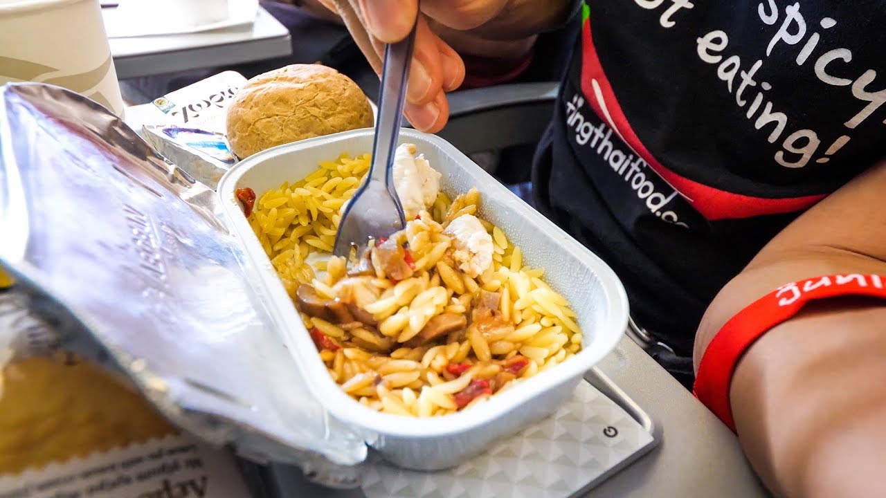 Aegean Airlines FOOD REVIEW - Flying from Munich to Athens, Greece!