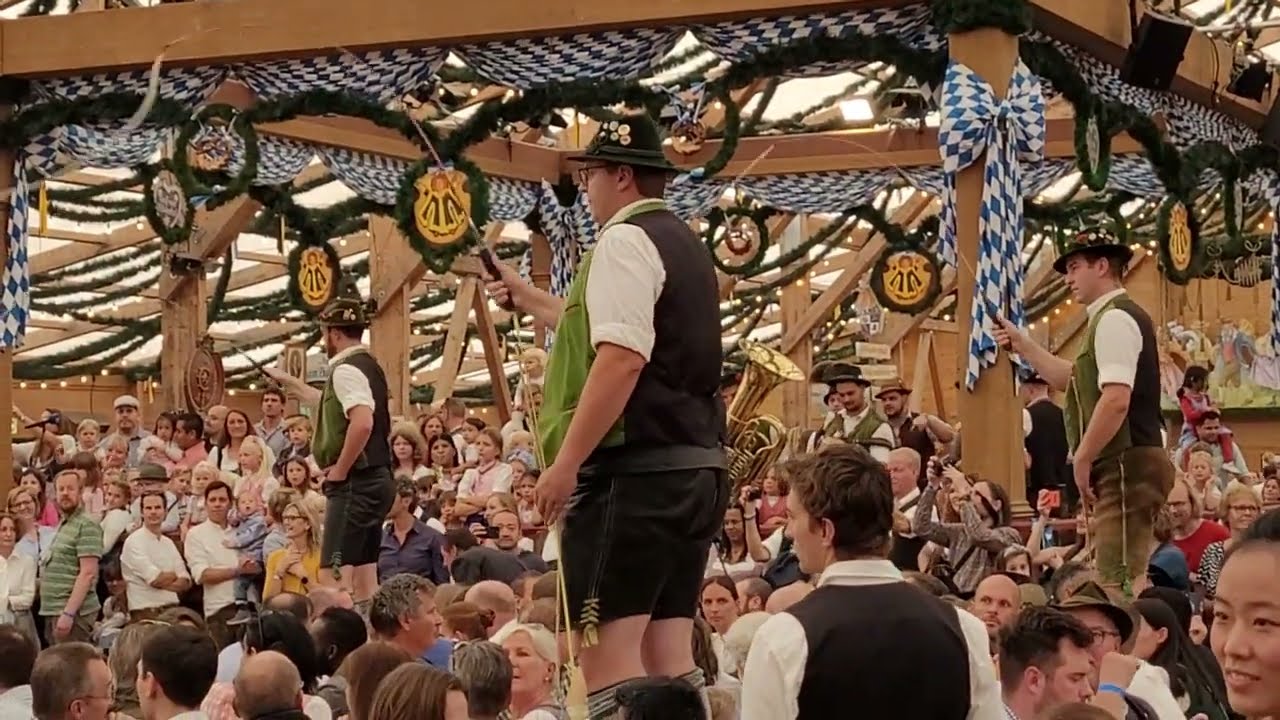 28. Wiesn  24.09.2023 - Oktoberfest, Oide Wiesn, München